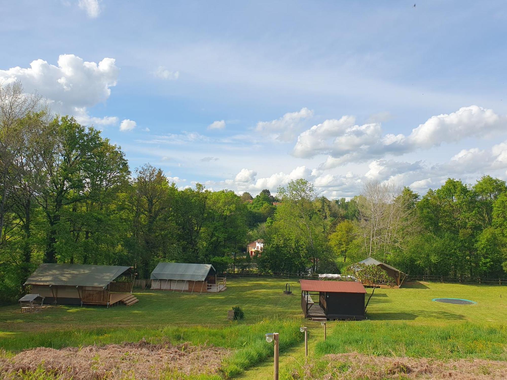 Moulin Du Pommier Glamping & Camping Saulgond Exterior foto